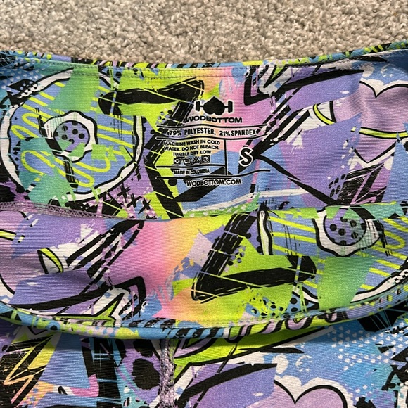 WodBottom high waisted shorts with pockets - Picture 3 of 3